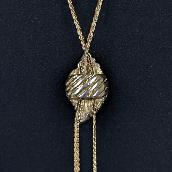 V. Avon White Shell Bolo Necklace - Picture 4 of 6